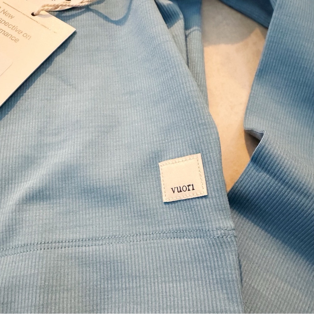 NWT Vuori Lux Rib Half Zip Long Sleeve Cropped Top in Stillwater Blue - Picture 4 of 10